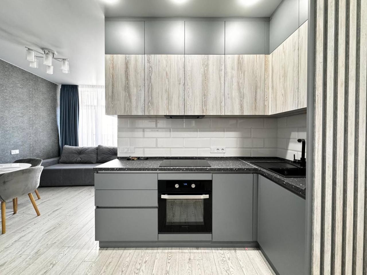 48 Pearl Cozy Apartment Odessa Eksteriør billede