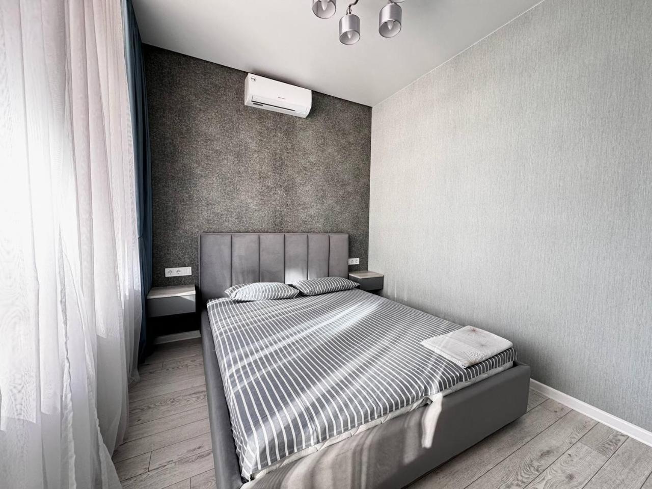 48 Pearl Cozy Apartment Odessa Eksteriør billede